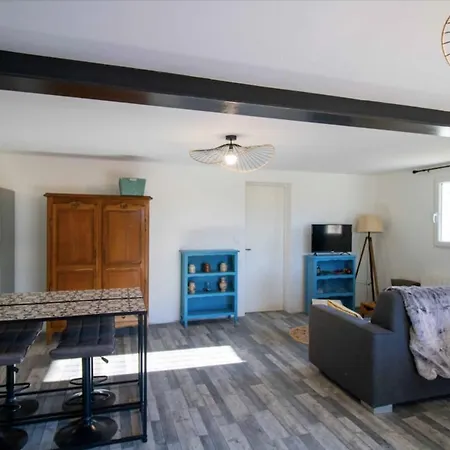 Modern Apt With Garden Terrace Wifi In Apartman Fréjus